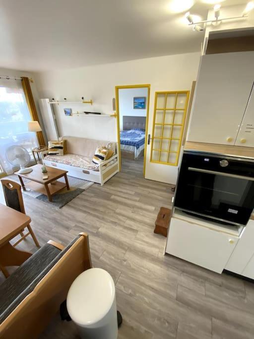 Logement Cosy, Situe Entre Ciel Et Mer Vence Kültér fotó