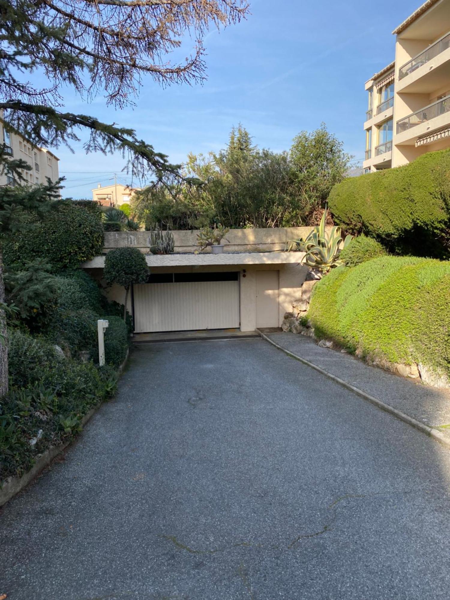 Logement Cosy, Situe Entre Ciel Et Mer Vence Kültér fotó