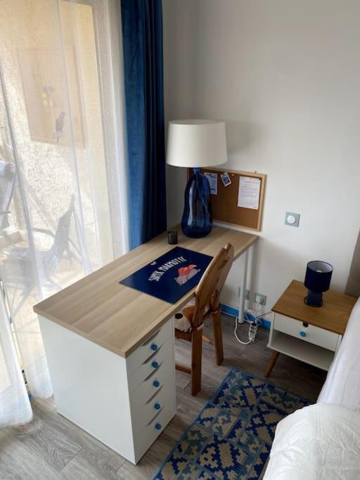 Logement Cosy, Situe Entre Ciel Et Mer Vence Kültér fotó